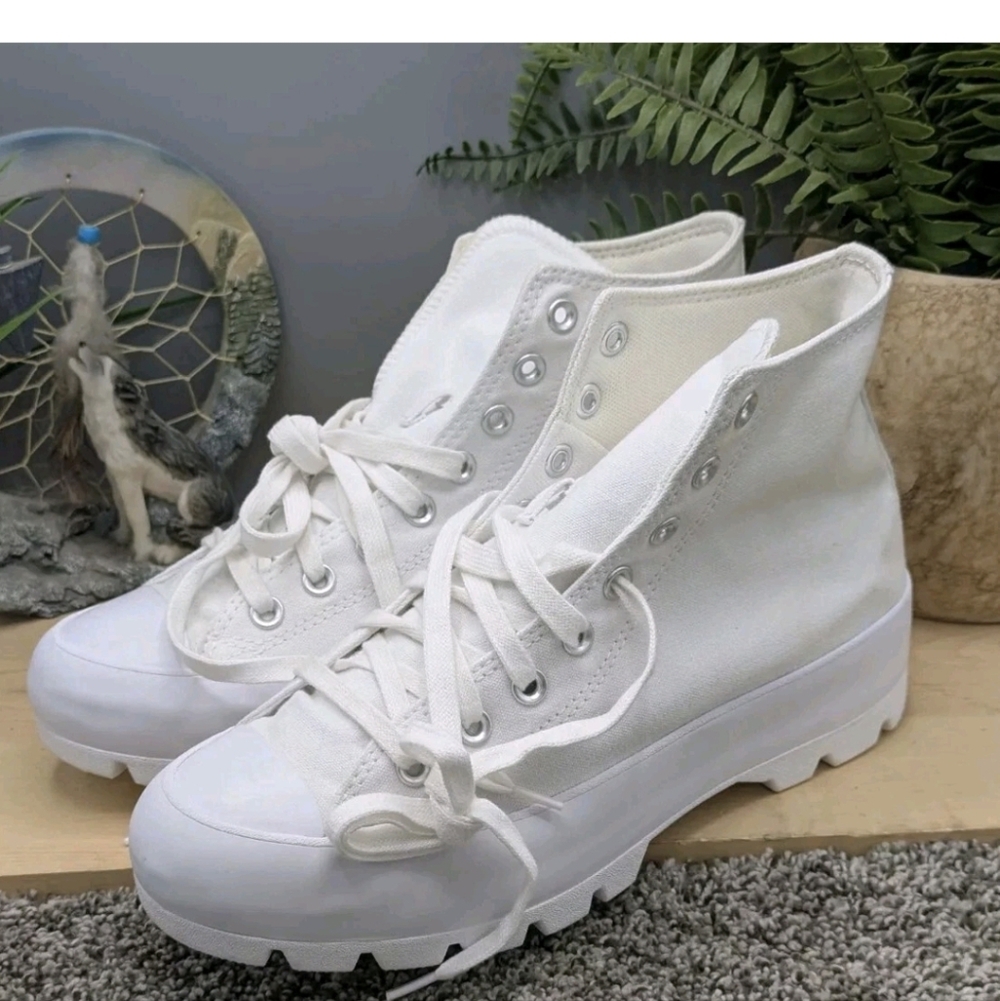 New Size 10 - Converse Chuck Taylor All Star Lugged High White Women's Shoes